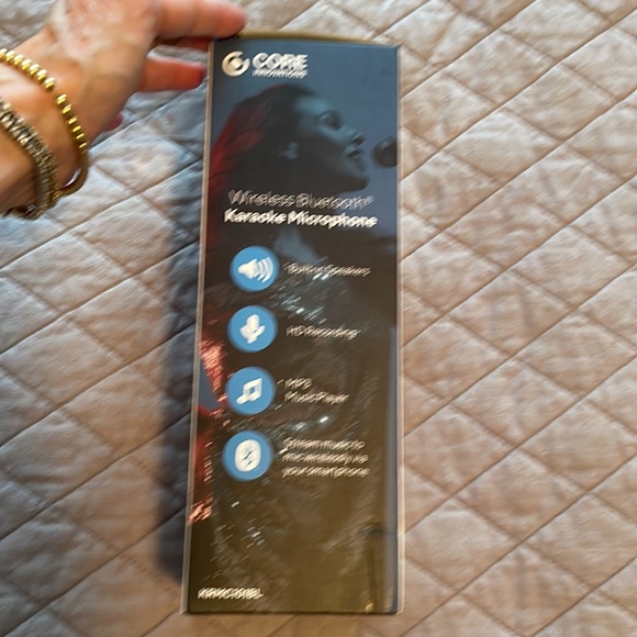 Core Wireless Bluetooth microphone/Karaoke - Picture 2 of 6